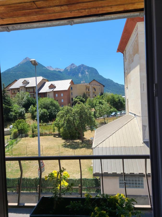 Hotel De La Gare Briançon Eksteriør bilde